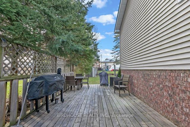 39 Walker St, House detached with 3 bedrooms, 2 bathrooms and 3 parking in Kawartha Lakes ON | Image 29