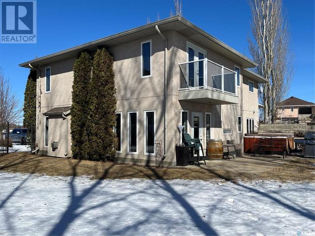 28 Telfer Bay, House detached with 5 bedrooms, 3 bathrooms and null parking in Prince Albert SK | Image 3
