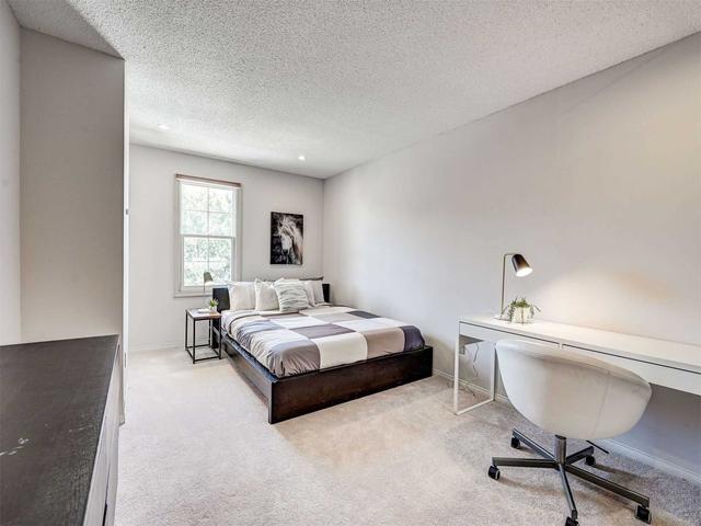 103 Stornwood Crt, Townhouse with 3 bedrooms, 3 bathrooms and 2 parking in Brampton ON | Image 16