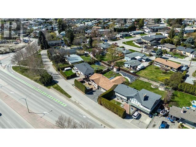 730 Glenmore Drive, House detached with 5 bedrooms, 2 bathrooms and 3 parking in Kelowna BC | Image 8