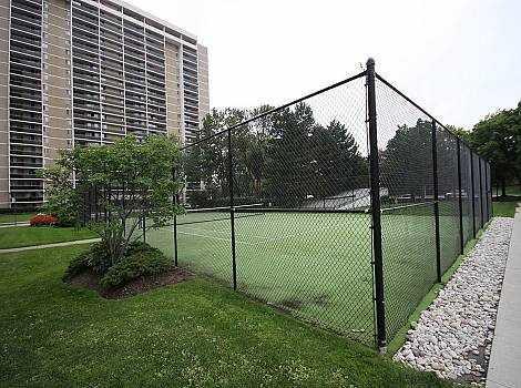 404 - 299 Mill Rd, Condo with 3 bedrooms, 2 bathrooms and 1 parking in Toronto ON | Image 18