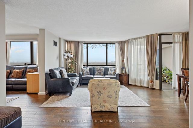 1202 - 200 Robert Speck Pkwy, Condo with 3 bedrooms, 2 bathrooms and 2 parking in Mississauga ON | Image 4