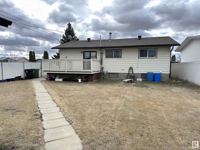 9740 99 St, House detached with 4 bedrooms, 2 bathrooms and null parking in Westlock AB | Image 46