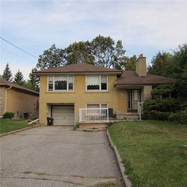342 Betty Ann Dr, House detached with 3 bedrooms, 3 bathrooms and 3 parking in Toronto ON | Image 1