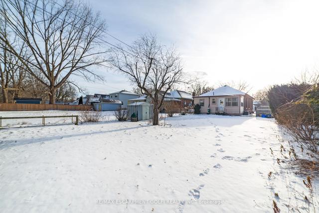 68 Gilkison St, House detached with 3 bedrooms, 1 bathrooms and 3 parking in Brantford ON | Image 12
