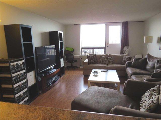 1001 - 6720 Glen Erin Dr, Condo with 2 bedrooms, 1 bathrooms and 2 parking in Mississauga ON | Image 9