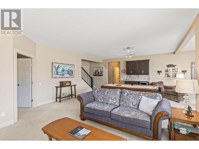 753 Kuipers Crescent, House detached with 3 bedrooms, 2 bathrooms and 2 parking in Kelowna BC | Image 31