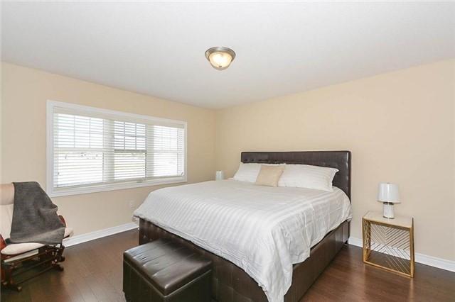 62 Fann Dr, House attached with 3 bedrooms, 3 bathrooms and 2 parking in Brampton ON | Image 6