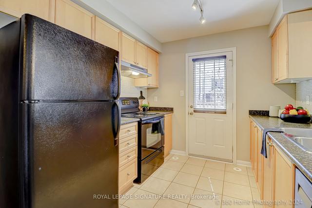 653 Frank Pl, House attached with 2 bedrooms, 2 bathrooms and 3 parking in Milton ON | Image 22