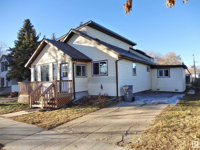 9918 101 Street, Morinville, AB, T8R1G2 | Card Image