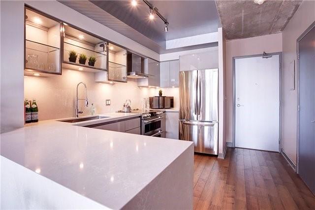 1316 - 36 Blue Jays Way, Condo with 2 bedrooms, 2 bathrooms and 1 parking in Toronto ON | Image 6