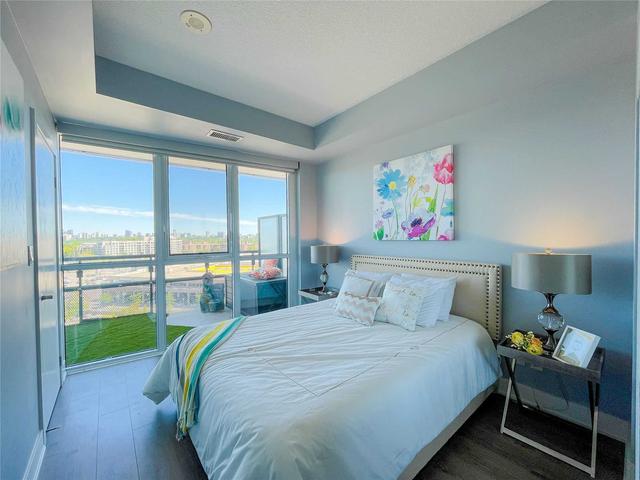 725 - 99 The Donway W, Condo with 1 bedrooms, 2 bathrooms and 1 parking in Toronto ON | Image 4