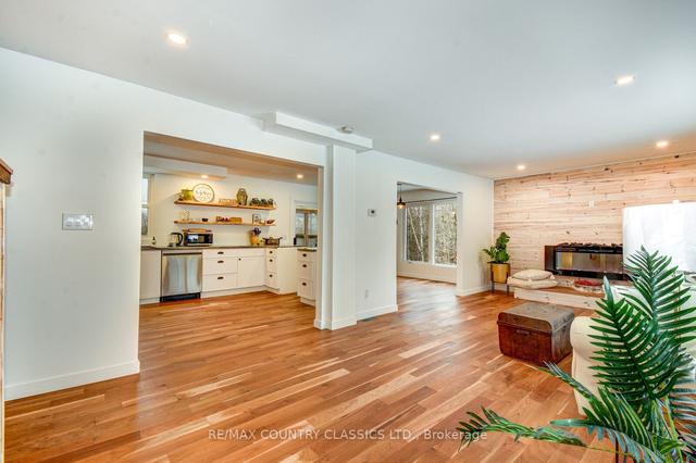 900b New Carlow Rd, House detached with 3 bedrooms, 3 bathrooms and 6 parking in Hastings Highlands ON | Image 39