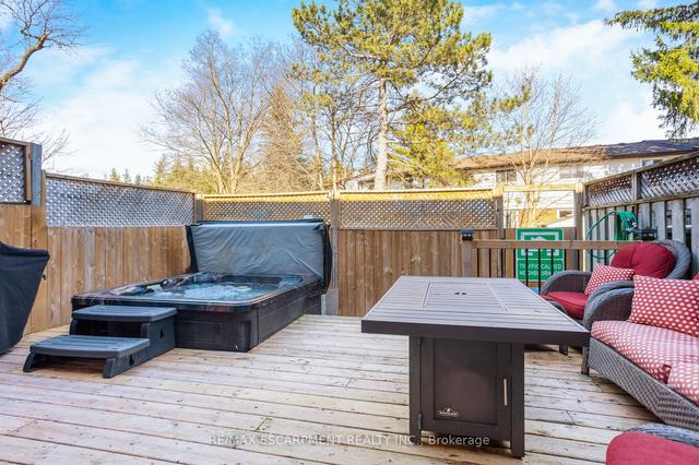 165 Kingham Rd, Townhouse with 3 bedrooms, 2 bathrooms and 1 parking in Halton Hills ON | Image 29