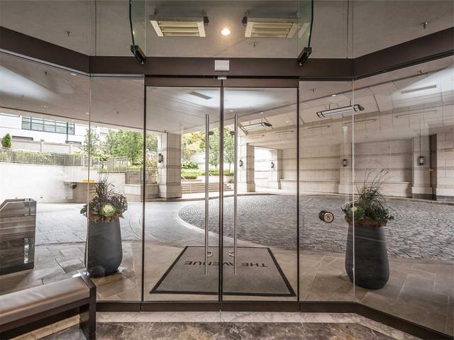 1202 - 155 St Clair Ave W, Condo with 2 bedrooms, 2 bathrooms and 2 parking in Toronto ON | Image 25