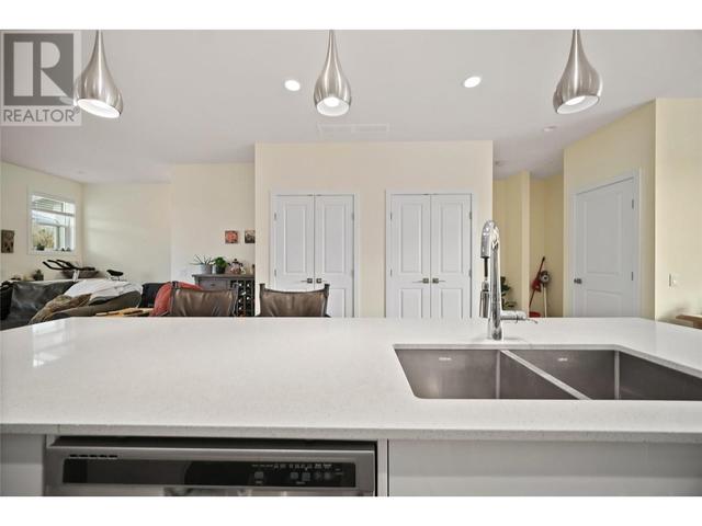 1 - 1275 Brookside Avenue, House attached with 3 bedrooms, 3 bathrooms and 2 parking in Kelowna BC | Image 19