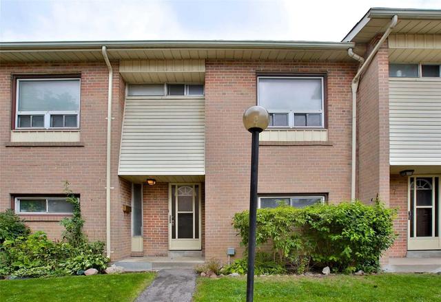 8 - 695 Birchmount Rd, Townhouse with 3 bedrooms, 2 bathrooms and 1 parking in Toronto ON | Image 1