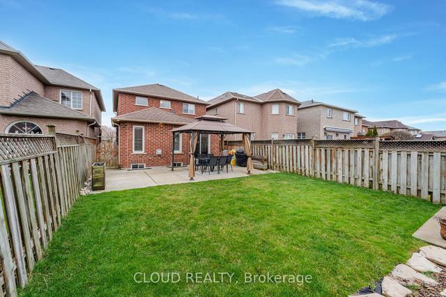 68 Sylwood Cres, House detached with 3 bedrooms, 4 bathrooms and 5 parking in Vaughan ON | Image 30