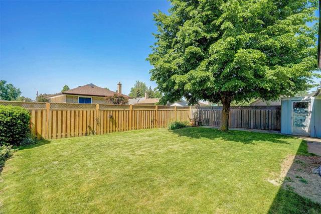 53 Gretna Dr, House detached with 3 bedrooms, 2 bathrooms and 4 parking in Brampton ON | Image 20