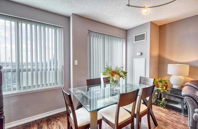 519 - 39 Oneida Cres, Condo with 2 bedrooms, 2 bathrooms and 2 parking in Richmond Hill ON | Image 4