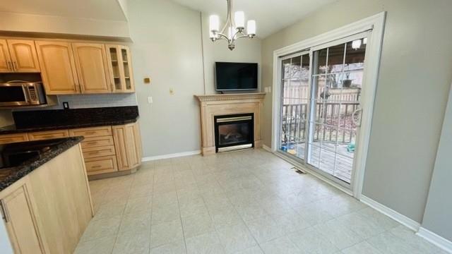 35 Davies Cres, House attached with 3 bedrooms, 4 bathrooms and 3 parking in Whitby ON | Image 2