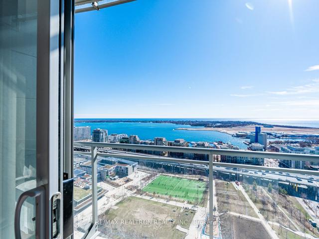 3507 - 21 Iceboat Terr, Condo with 1 bedrooms, 1 bathrooms and 1 parking in Toronto ON | Image 17
