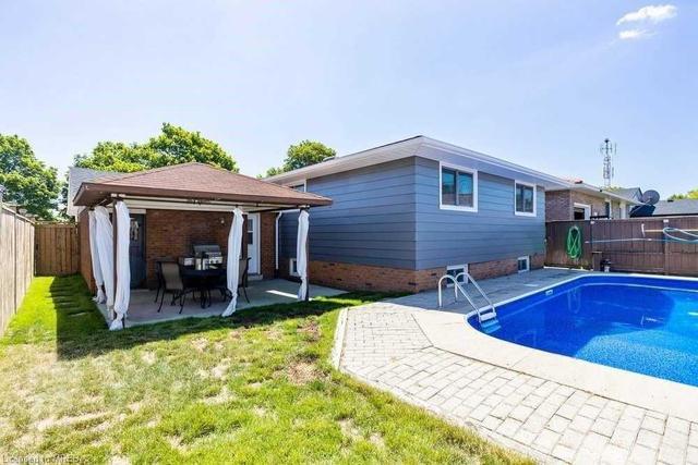 285 Celtic Dr, House detached with 3 bedrooms, 2 bathrooms and 5 parking in Hamilton ON | Image 19