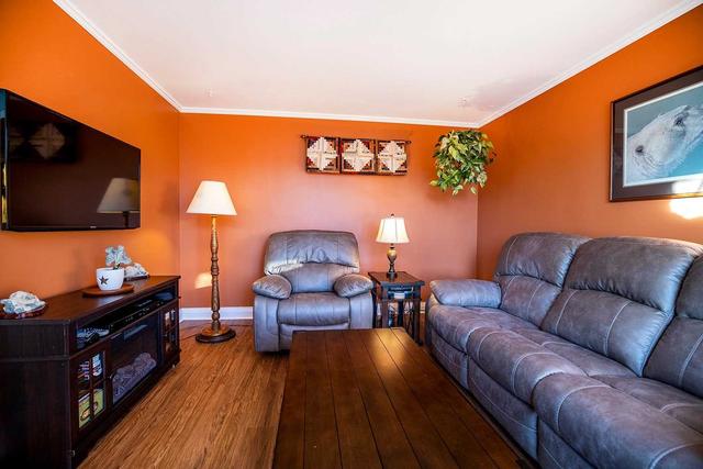 1284 Meadowvale St, House detached with 3 bedrooms, 1 bathrooms and 4 parking in Oshawa ON | Image 7
