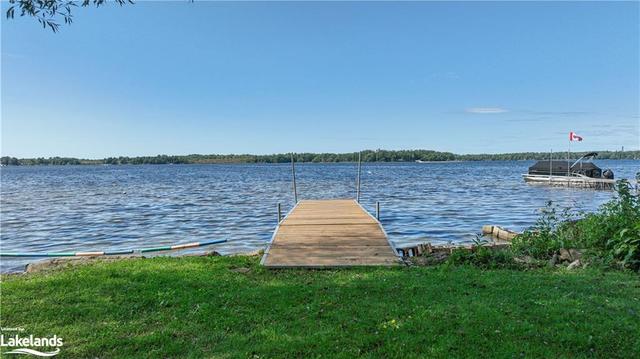 1063 Shallow Bay Road, House detached with 4 bedrooms, 1 bathrooms and 2 parking in Gravenhurst ON | Image 4
