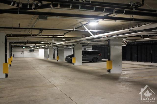 Heated underground parking | Image 16