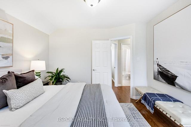 303 Maria St, House detached with 2 bedrooms, 2 bathrooms and 1 parking in Toronto ON | Image 14