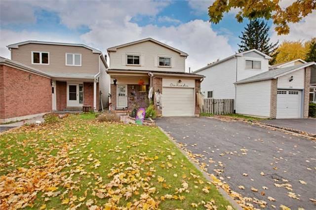 156 Snowshoe Cres, House attached with 4 bedrooms, 2 bathrooms and 2 parking in Markham ON | Image 1