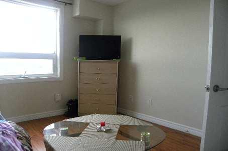 618 - 7405 Goreway Dr, Condo with 2 bedrooms, 2 bathrooms and 1 parking in Mississauga ON | Image 5