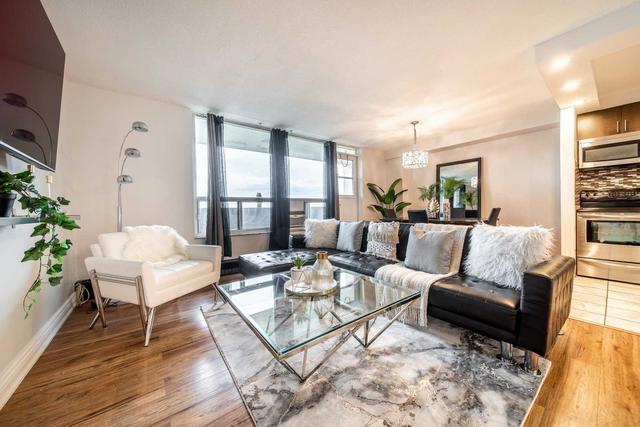2203 - 3390 Weston Rd, Condo with 2 bedrooms, 1 bathrooms and 1 parking in Toronto ON | Image 22