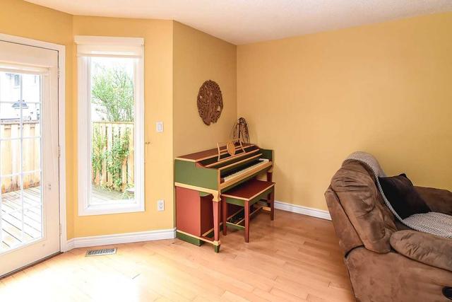 66 - 1 Royalwood Crt, Townhouse with 3 bedrooms, 2 bathrooms and 2 parking in Hamilton ON | Image 8