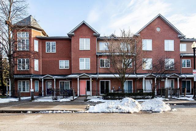11 - 4 Alpen Way, Townhouse with 3 bedrooms, 3 bathrooms and 2 parking in Markham ON | Image 1