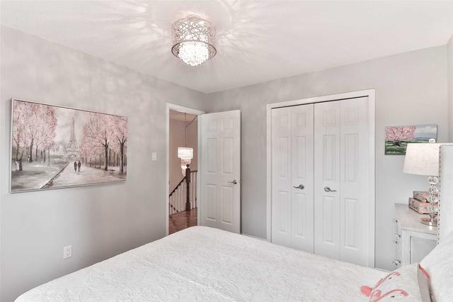 6 Barnstead Crt, House semidetached with 3 bedrooms, 2 bathrooms and 4 parking in Brampton ON | Image 17