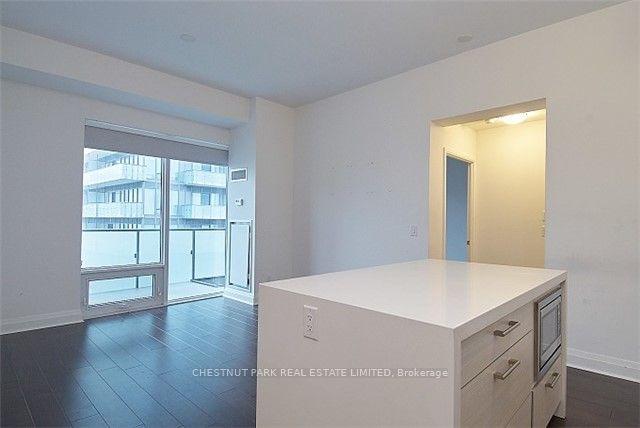 lph9 - 65 St Mary St, Condo with 2 bedrooms, 2 bathrooms and 1 parking in Toronto ON | Image 10
