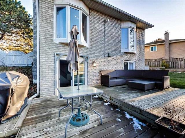 7 Buffalo Crt, House detached with 3 bedrooms, 2 bathrooms and 3 parking in Hamilton ON | Image 13