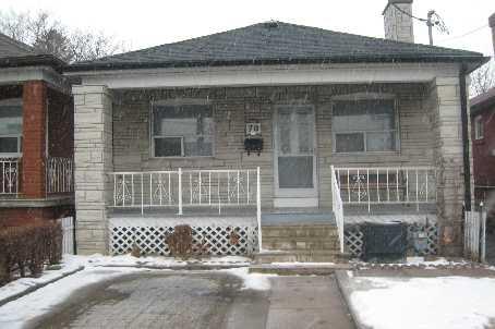70 Bicknell Ave, House detached with 2 bedrooms, 2 bathrooms and 3 parking in Toronto ON | Image 1