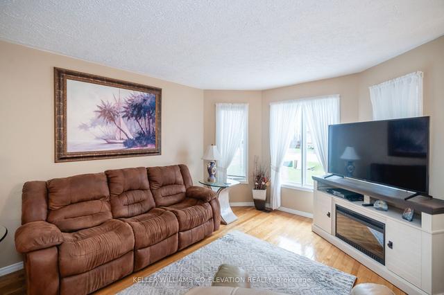 45 Anderson Cres, House detached with 2 bedrooms, 2 bathrooms and 6 parking in Tay ON | Image 23