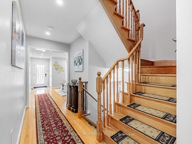 51 Boyd Cres, House semidetached with 3 bedrooms, 3 bathrooms and 3 parking in Ajax ON | Image 5