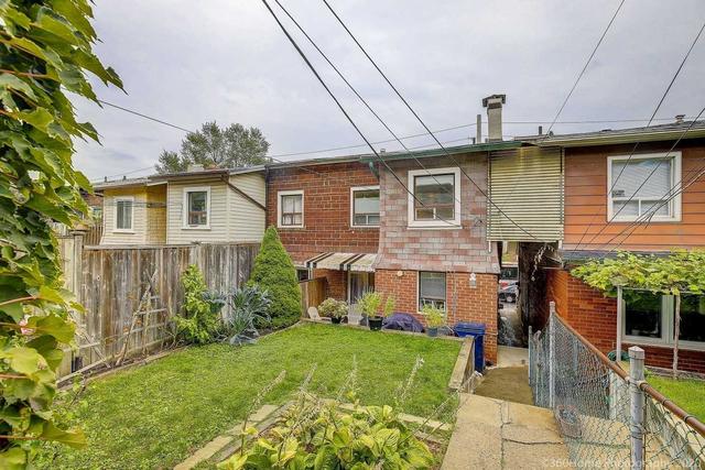 1232 Davenport Rd, House semidetached with 3 bedrooms, 3 bathrooms and 1 parking in Toronto ON | Image 13