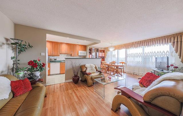 709 - 180 Dudley Ave, Condo with 2 bedrooms, 1 bathrooms and 1 parking in Markham ON | Image 6