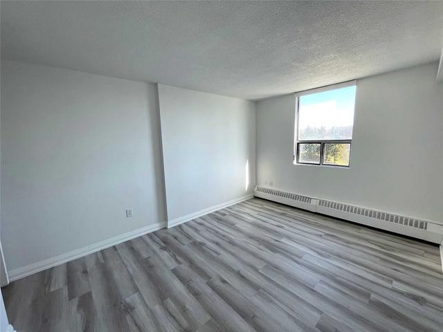 208 - 45 Sunrise Ave, Condo with 3 bedrooms, 2 bathrooms and 1 parking in Toronto ON | Image 25