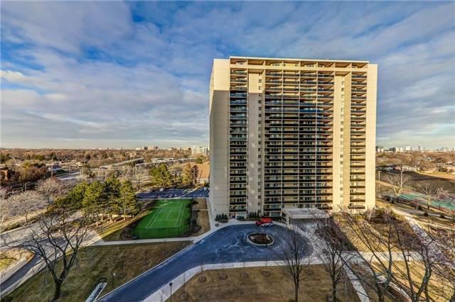 1002 - 820 Burnhamthorpe Rd, Condo with 3 bedrooms, 2 bathrooms and 1 parking in Toronto ON | Image 1