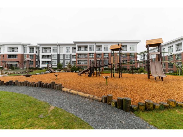 c321 - 8150 207 Street, Condo with 3 bedrooms, 2 bathrooms and 2 parking in Langley BC | Image 21