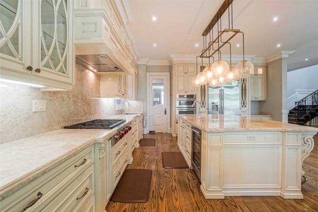 206 Dunforest Ave, House detached with 4 bedrooms, 6 bathrooms and 6 parking in Toronto ON | Image 4