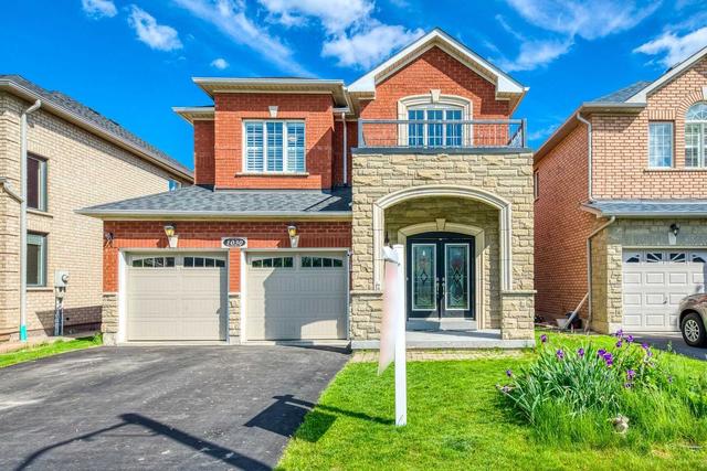 1030 Lonsdale Lane, House detached with 4 bedrooms, 4 bathrooms and 4 parking in Oakville ON | Card Image
