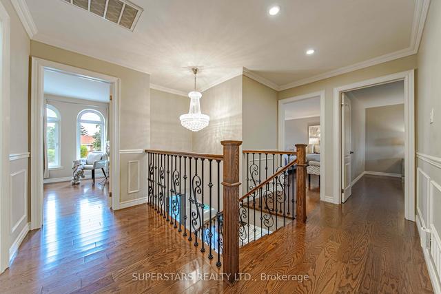 36 Butterfield Dr, House detached with 5 bedrooms, 4 bathrooms and 6 parking in Toronto ON | Image 13
